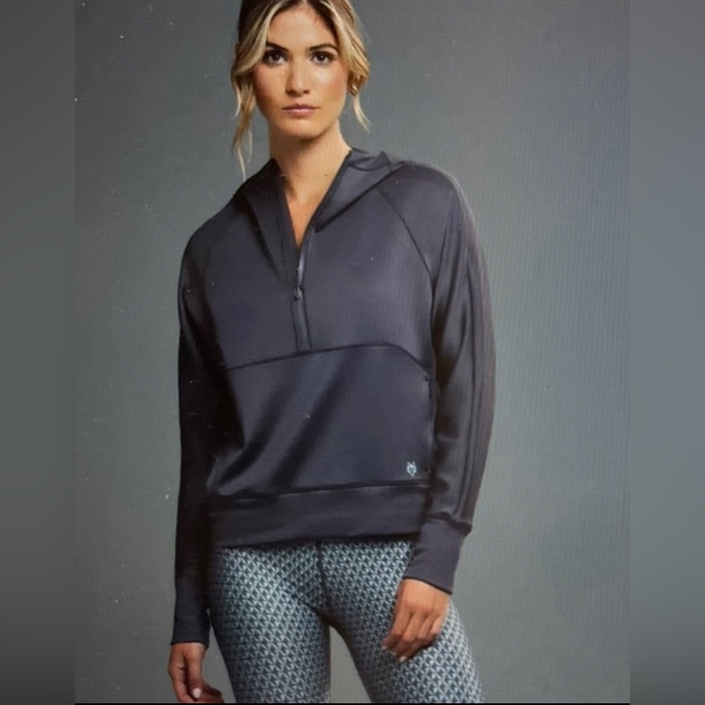 NEW Greyson Women’s Nash 1/2 zip hoodie in anthracite grey, size XS